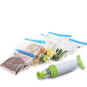 pompe à vide avec 5 sacs alimentaires