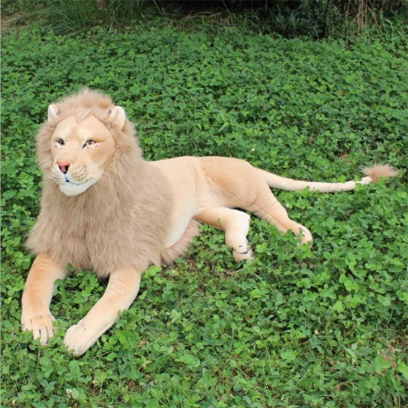 Lion Géant En Peluche